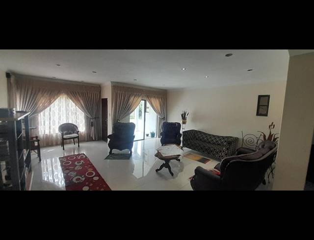 3 BEDROOM HOUSE FOR SALE IN ROODEPOORT WEST